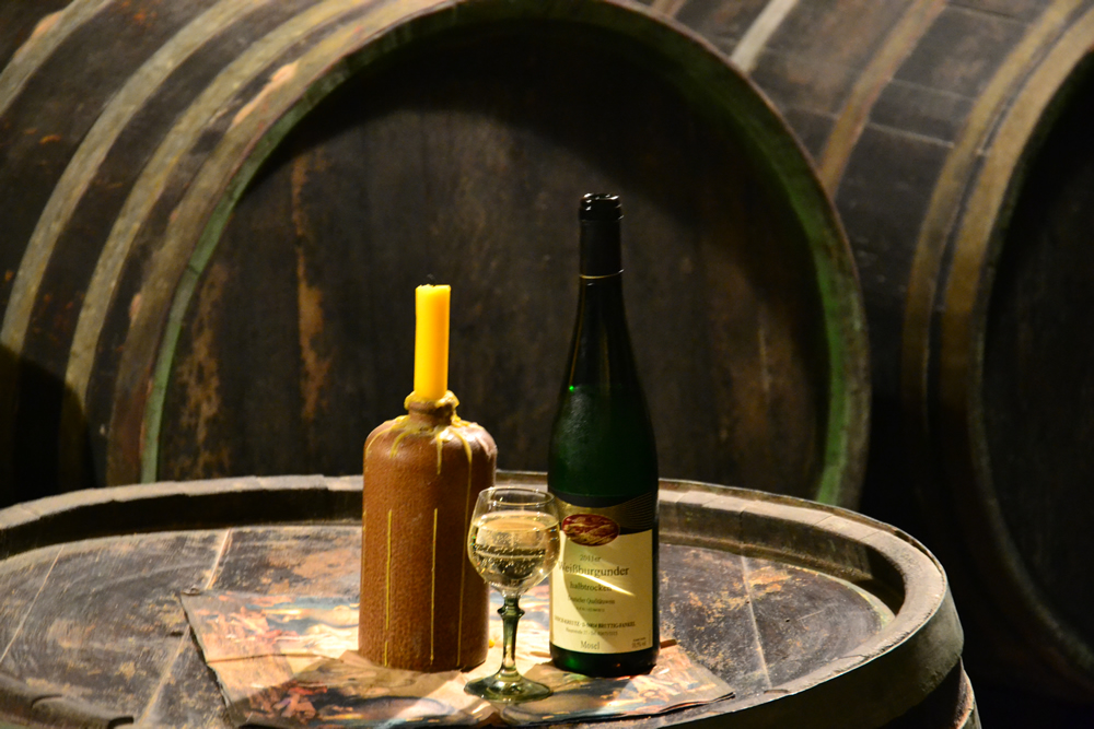 Eichefäßer und ein guter Tropfen