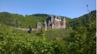 Burg Eltz im Moseltal – Märchenburg 25 km von Bruttig-Fankel
